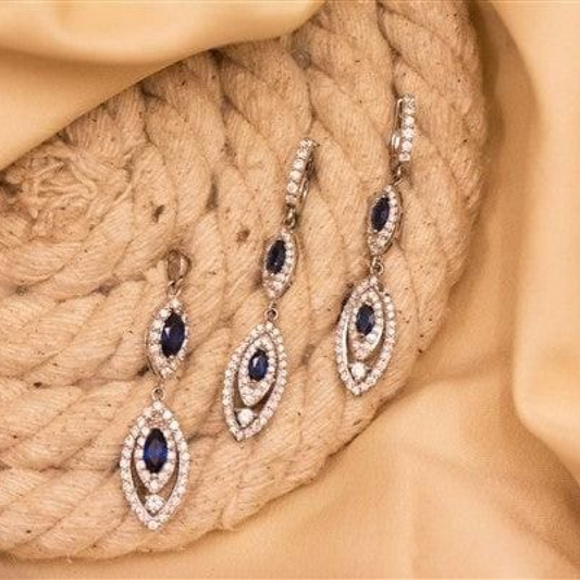 Blue Diamond Pendant Set