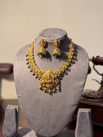 Rajarajeshwari Temple Necklace Set