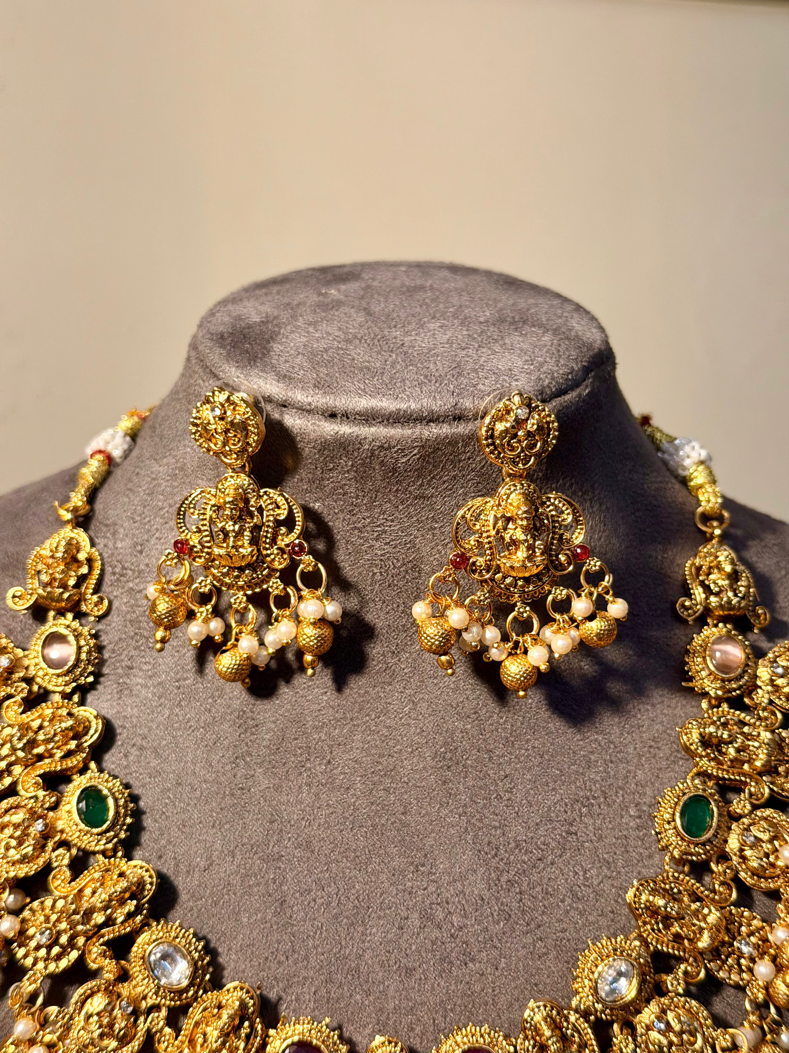 Gauri Navratna Necklace Set