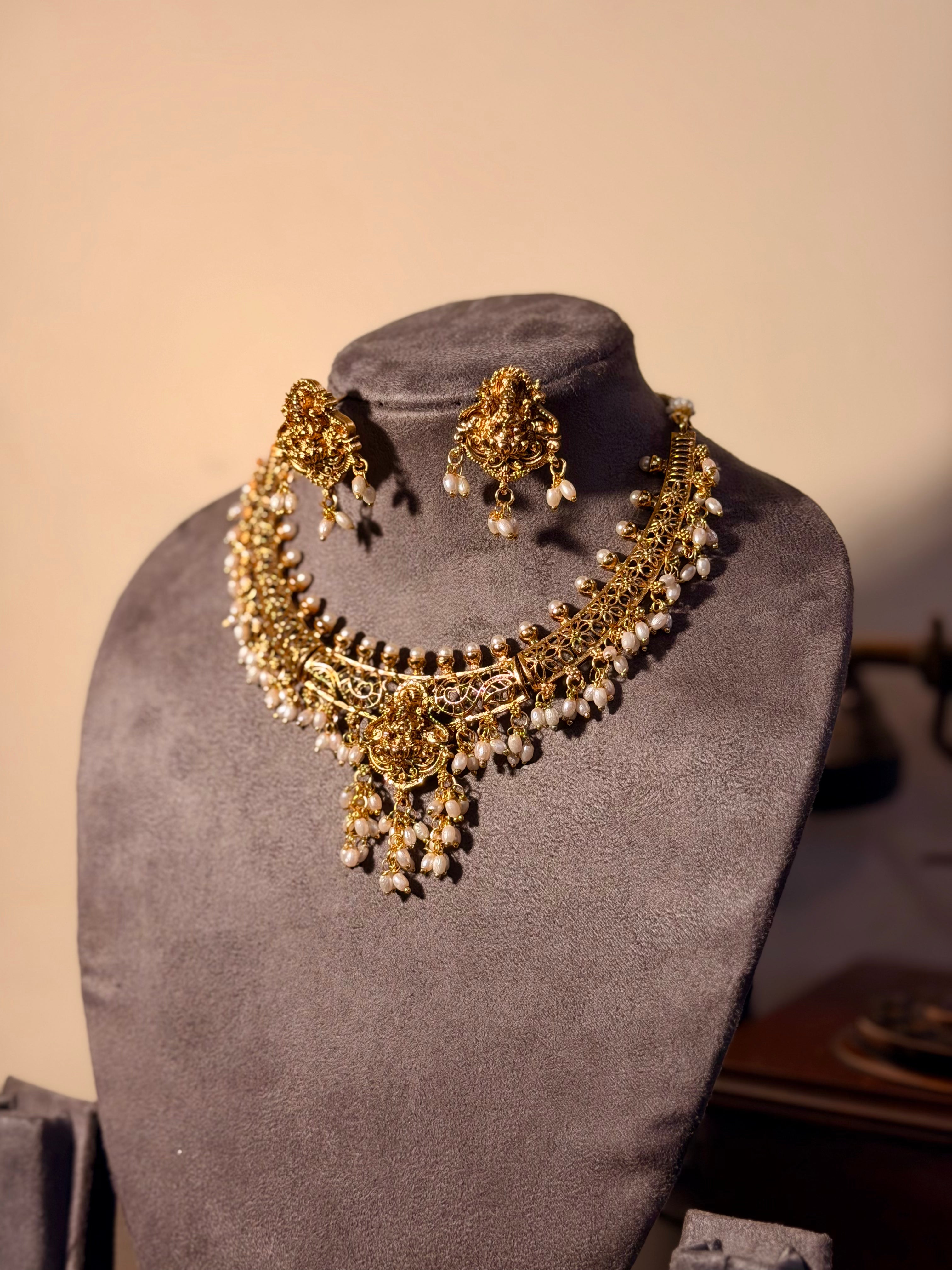 Mahalakshmi Pearl Haram Set