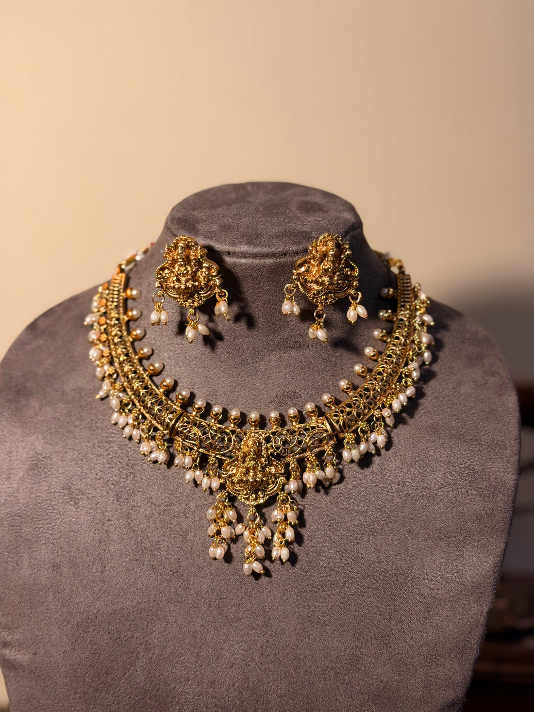 Mahalakshmi Pearl Haram Set