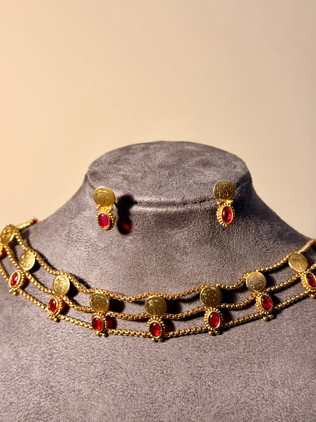 Rukmini Kasu Choker Set